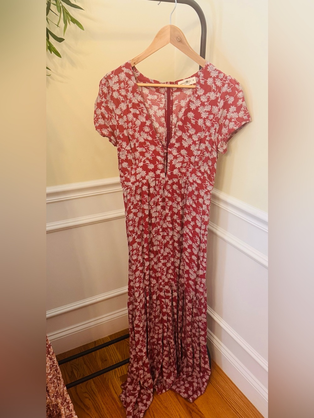 NATURAL LIFE Red Floral Short-Sleeve Maxi with V-Neck